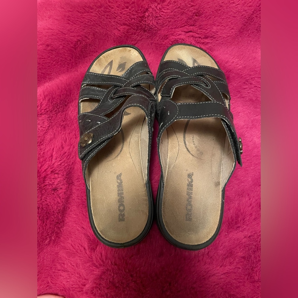 Romika Black and Tan Leather Sandals